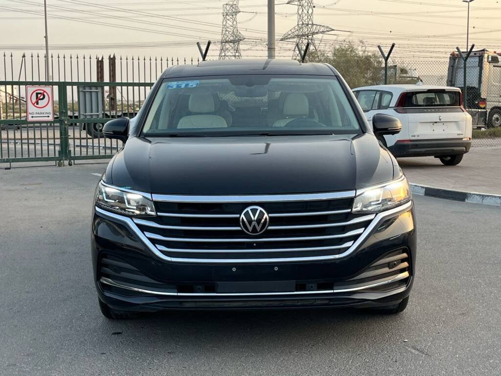 Volkswagen Viloran 330T 2.0L Petrol A/T 2020