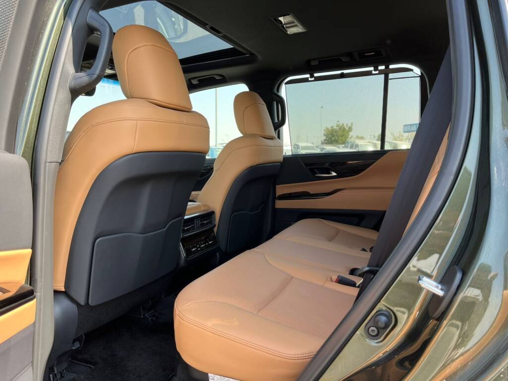 LEXUS LX600 PRESTIGE 3.5L 2024 GREEN