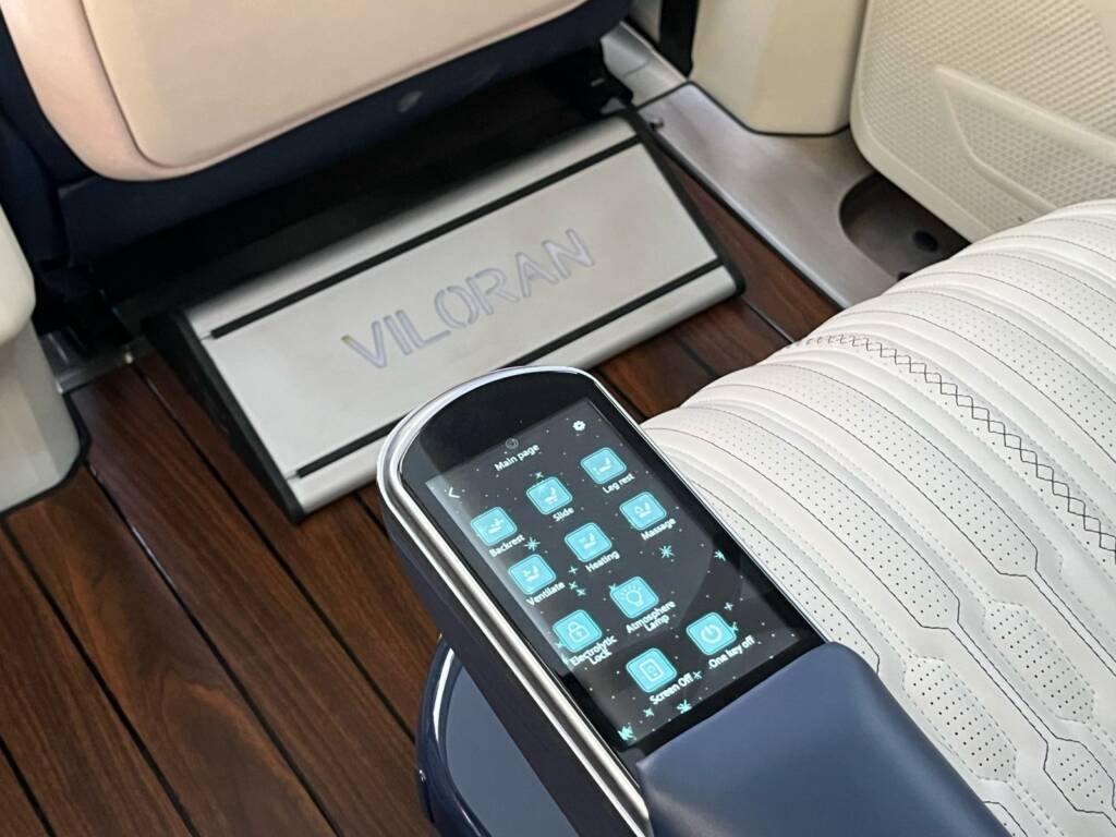 Volkswagen Viloran 330T 2.0L Petrol A/T 2020