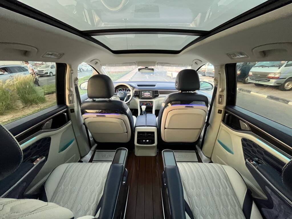 Volkswagen Viloran 330T 2.0L Petrol A/T 2020