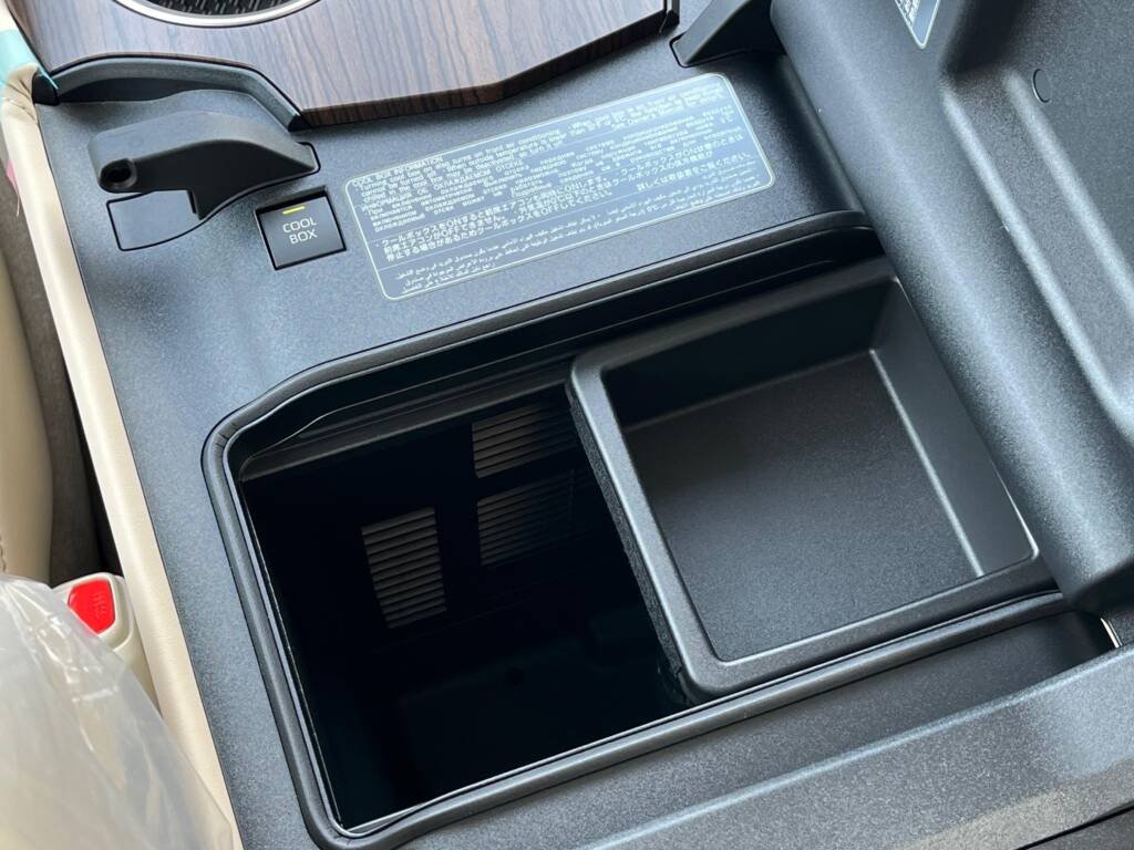 TOYOTA LC300 GXR TT 2024 DARK BLUE