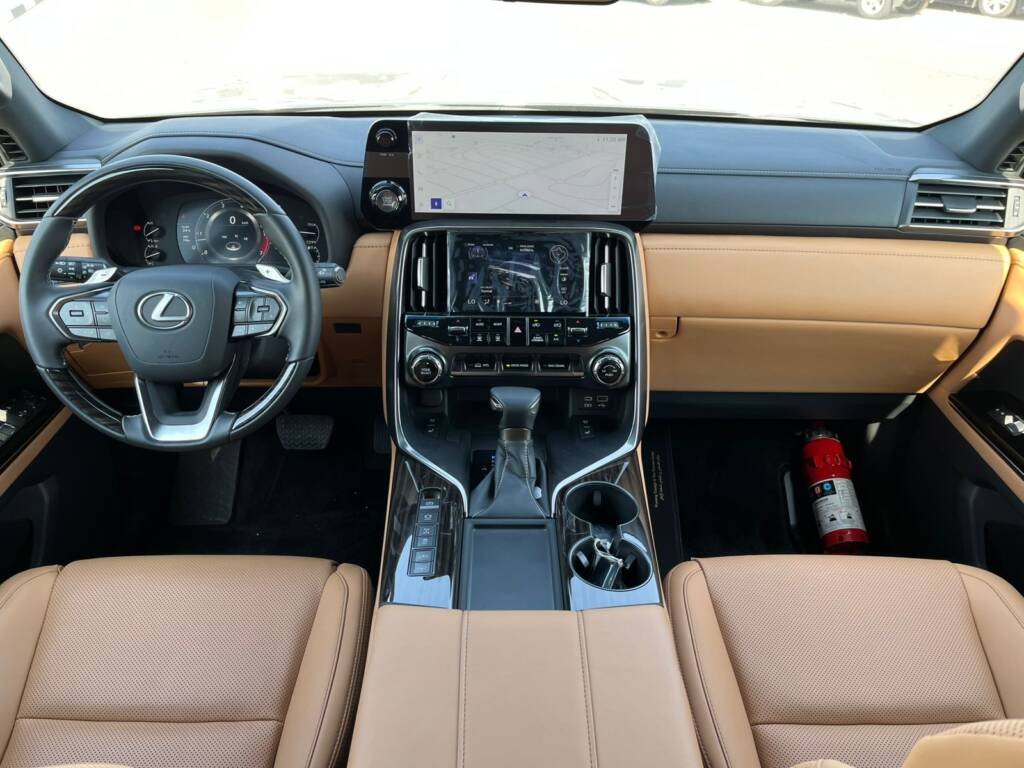 LEXUS LX600 PRESTIGE 3.5L 2024 GREEN