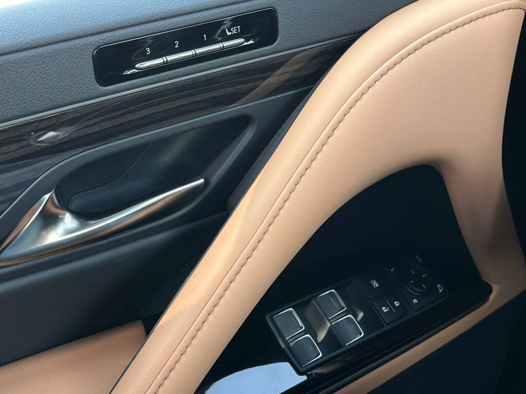 LEXUS LX600 PRESTIGE 3.5L 2024 GREEN