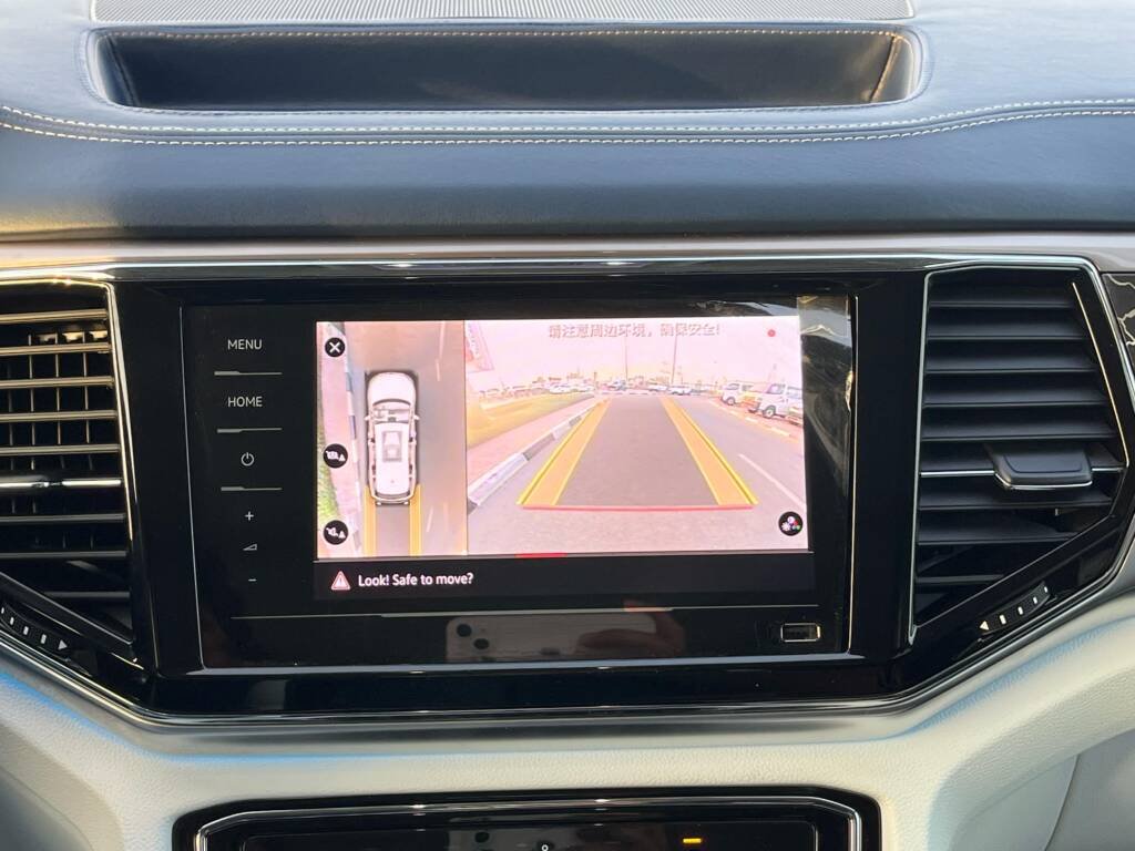 Volkswagen Viloran 330T 2.0L Petrol A/T 2020