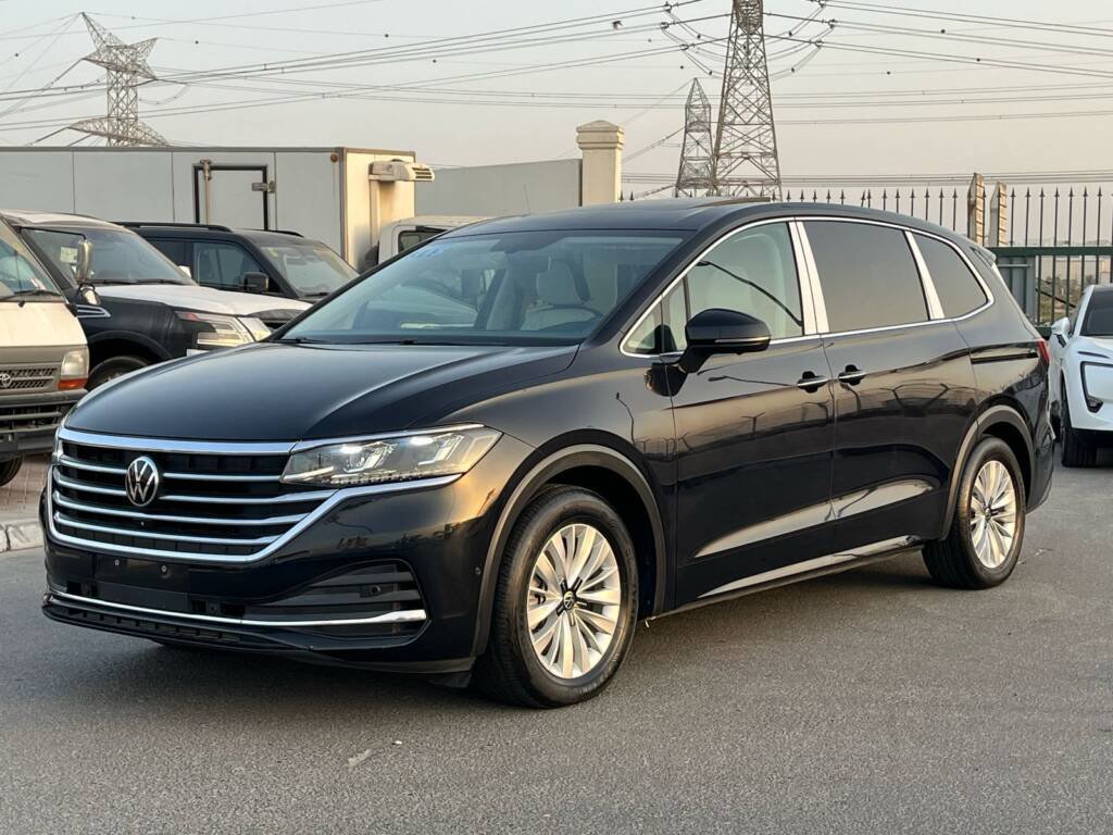 Volkswagen Viloran 330T 2.0L Petrol A/T 2020