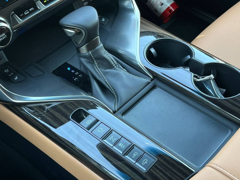 LEXUS LX600 PRESTIGE 3.5L 2024 GREEN