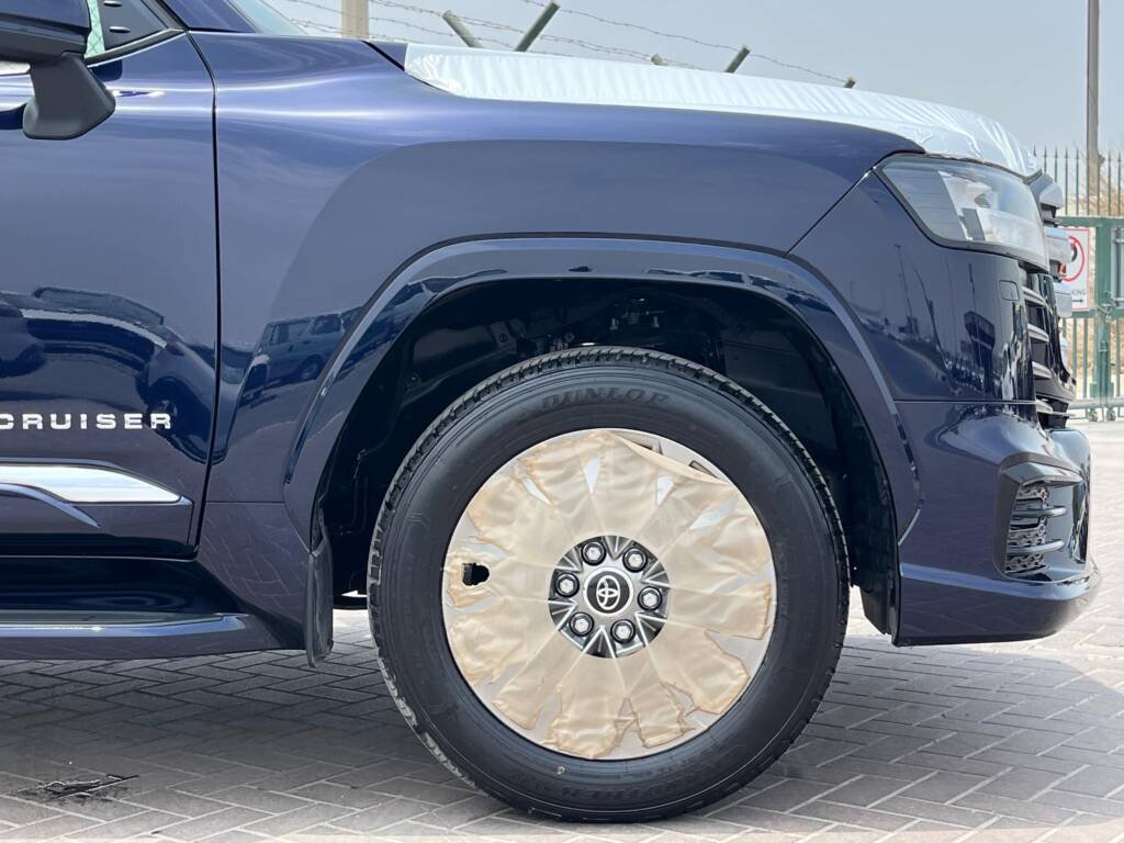 TOYOTA LC300 GXR TT 2024 DARK BLUE