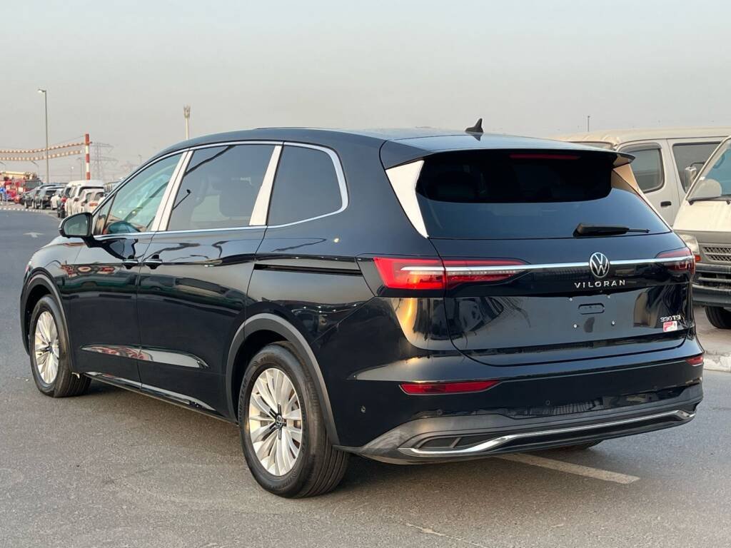 Volkswagen Viloran 330T 2.0L Petrol A/T 2020