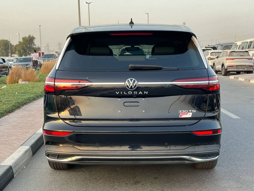 Volkswagen Viloran 330T 2.0L Petrol A/T 2020