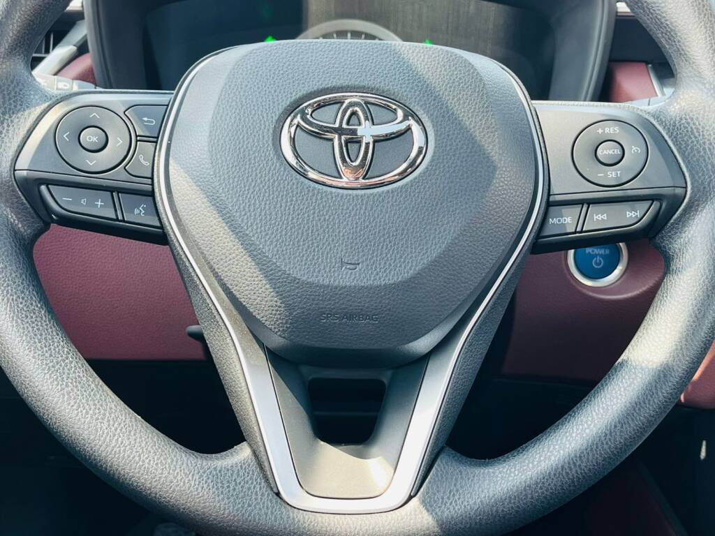 TOYOTA COROLLA CROSS XLE 1.8L Hybrid