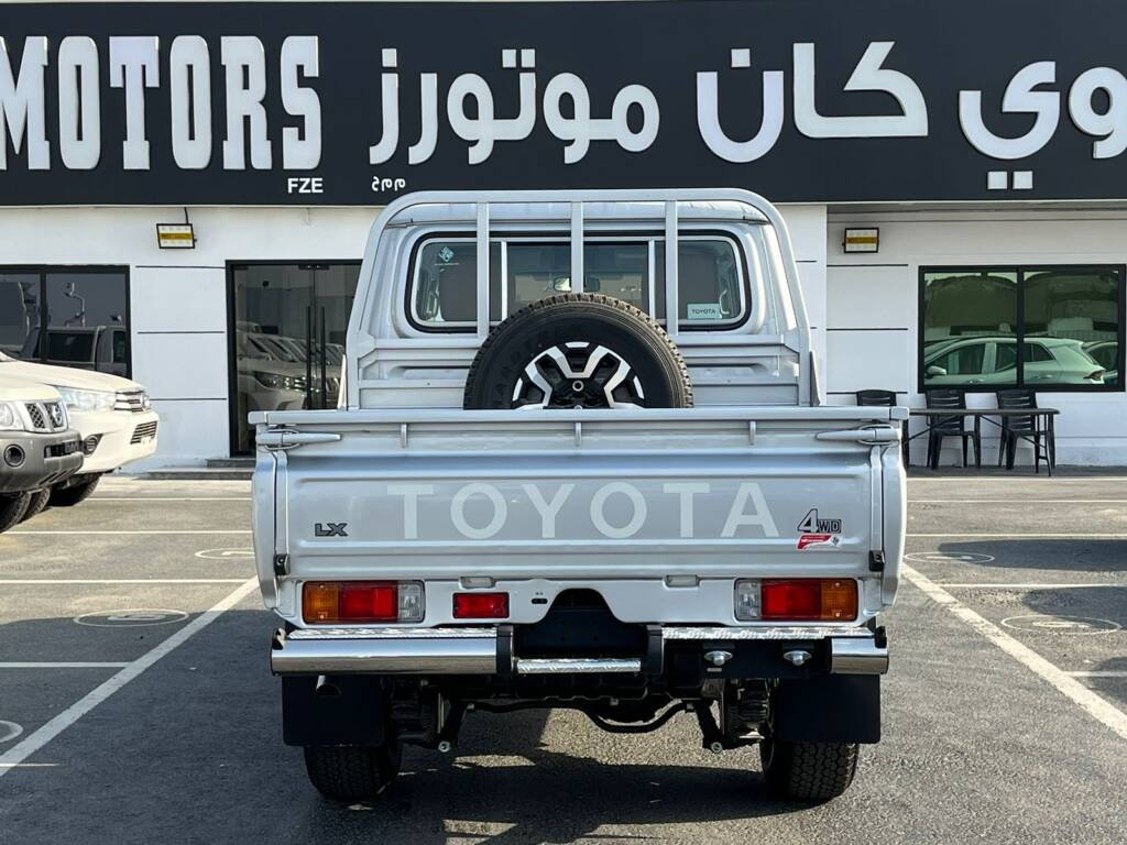 TOYOTA LC79 DC PICKUP 2.8L DIESEL 2024 SILVER