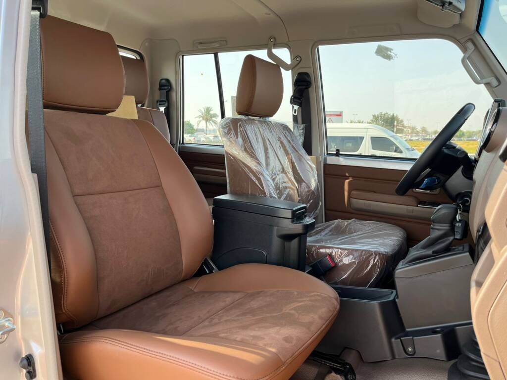 TOYOTA LC79 DC PICKUP 2.8L DIESEL 2024 SILVER