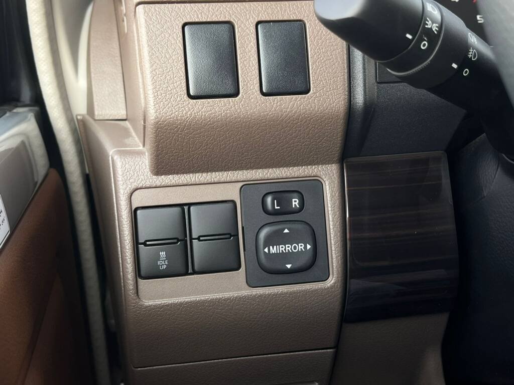 TOYOTA LC79 DC PICKUP 2.8L DIESEL 2024 SILVER