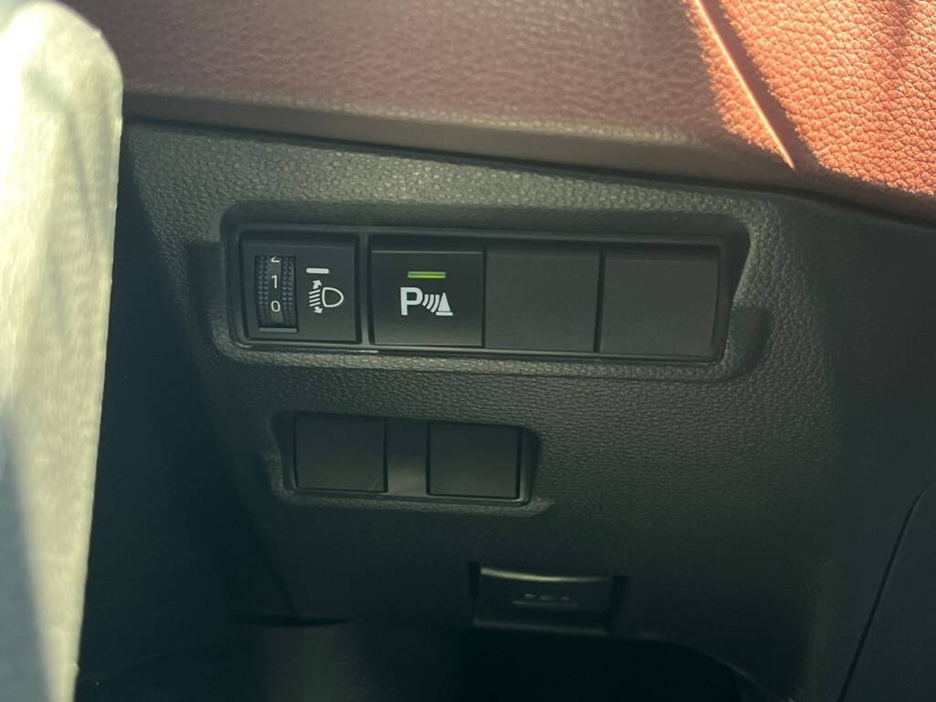 TOYOTA COROLLA CROSS XLE 1.8L LIGHT BLUE 2024