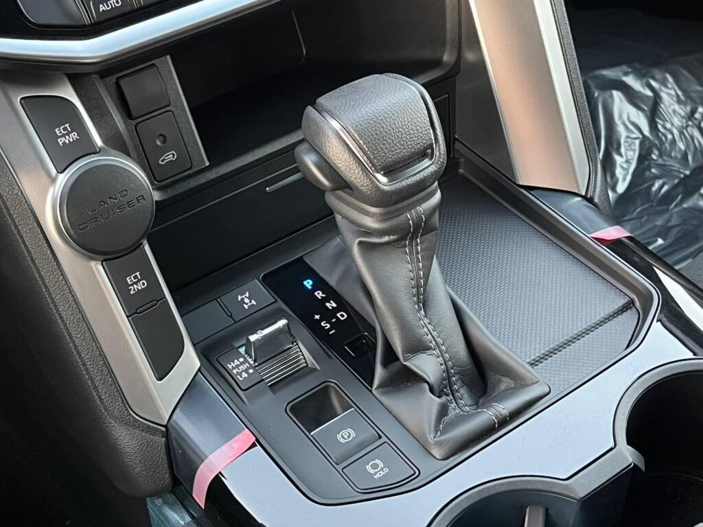 TOYOTA LC300 GX 4.0L 2025 WHITE