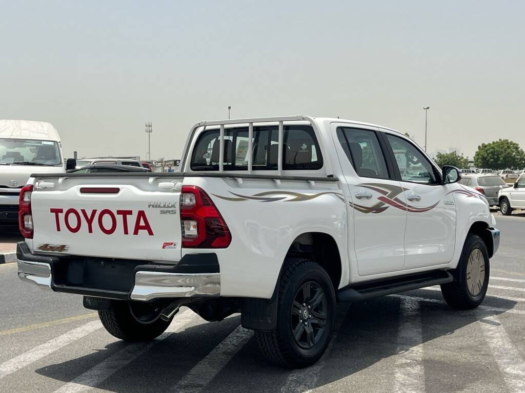 TOYOTA HILUX DC 2.7L PTR A/T BSM 2025