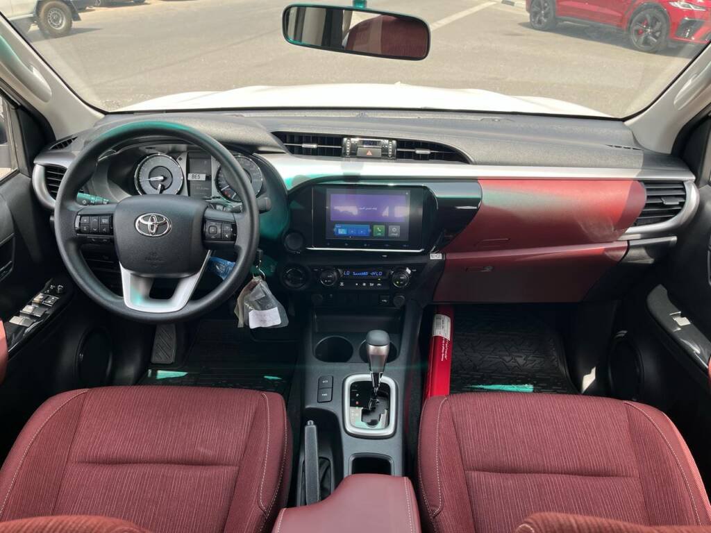 TOYOTA HILUX DC 2.7L PTR A/T BSM 2025