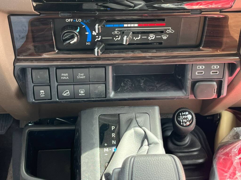 Toyota LC 76 HT 2.8L DSL – FULL 2025