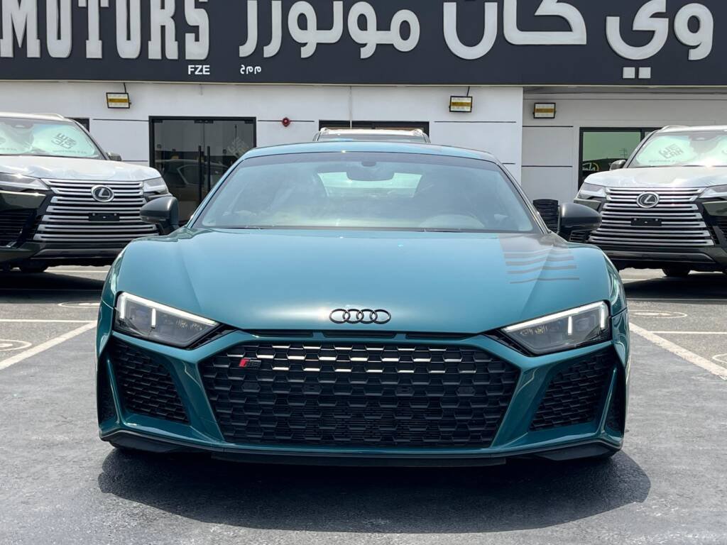 AUDI R8 2021 BLUE