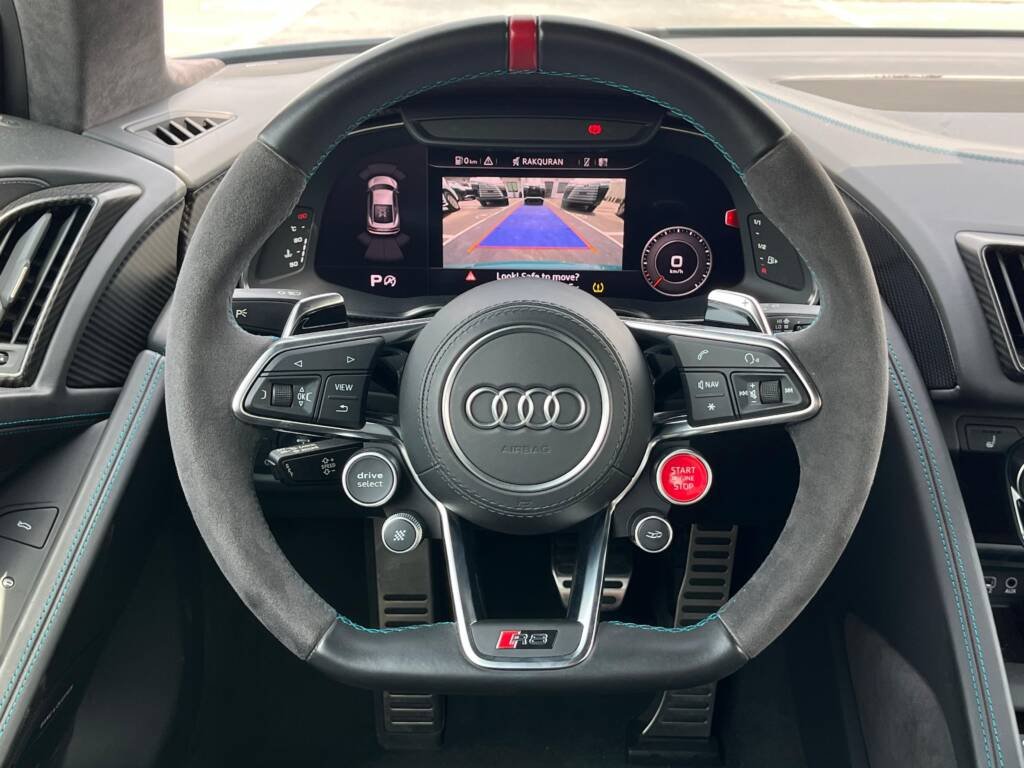AUDI R8 2021 BLUE