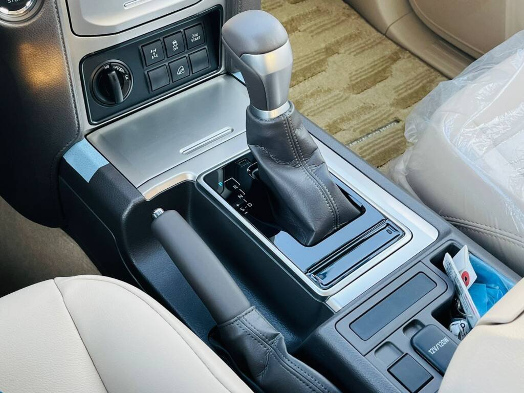 TOYOTA PRADO TXL KU 4.0L PETROL SILVER