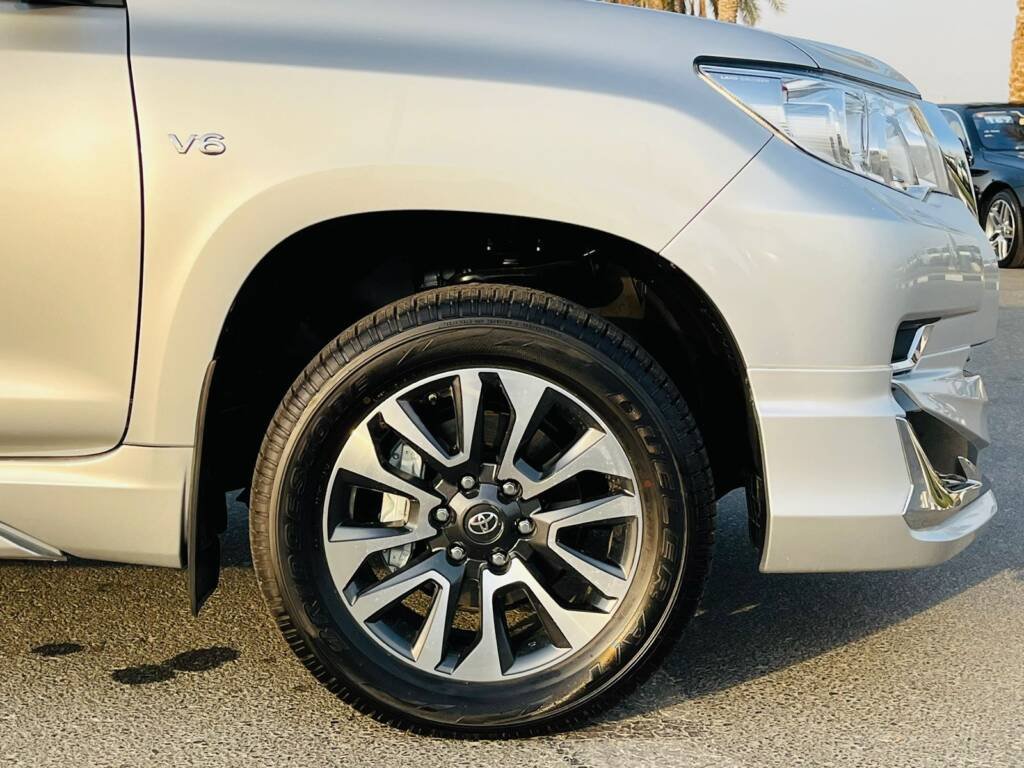 TOYOTA PRADO TXL KU 4.0L PETROL SILVER