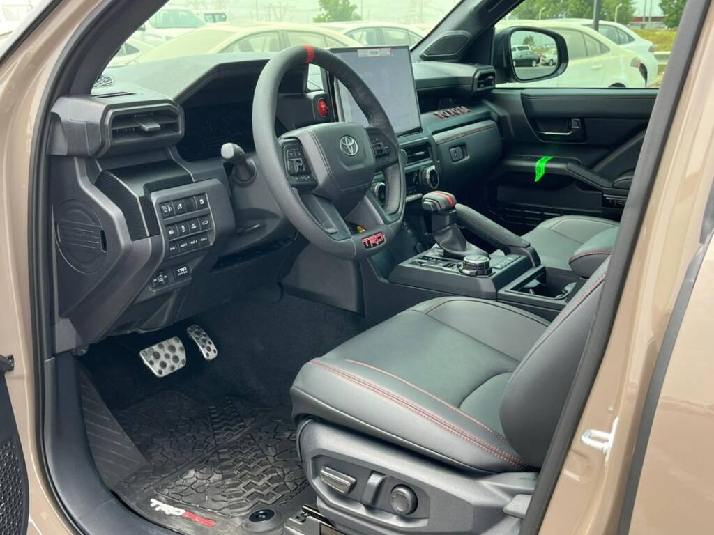 TOYOTA TACOMA TRD PRO I-FORCE MAX 2025