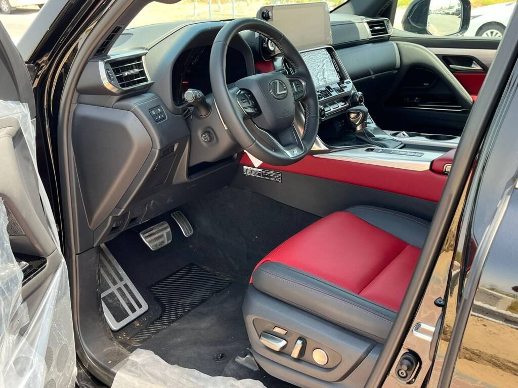 LEXUS LX 600 F SPORT PTR 3.5L AT