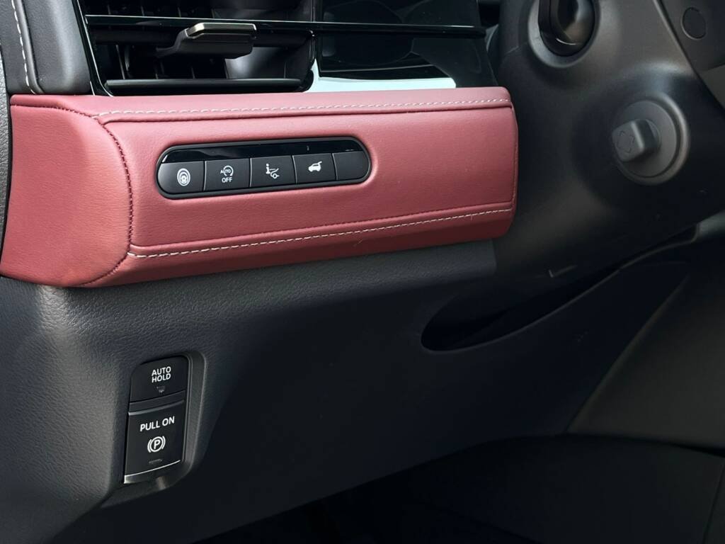 INFINITI QX80 AUTGRAPH BLACK 2025