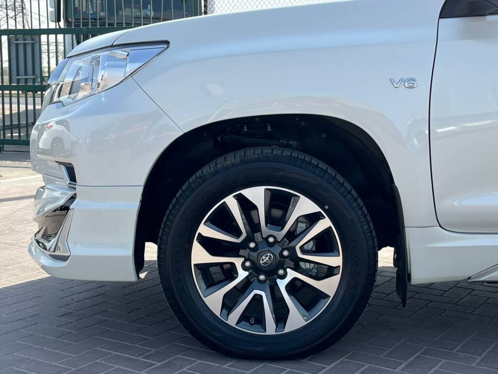 TOYOTA PRADO TXL KU 4.0L PETROL