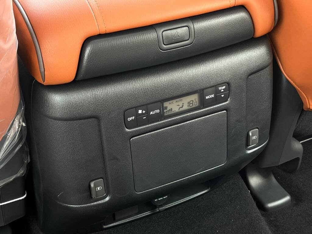 NISSAN PATROL PLATINUM LE 5.6L PTR V8