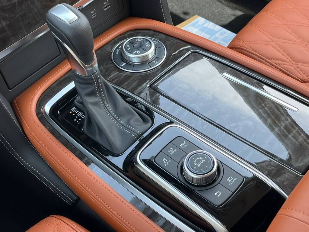 NISSAN PATROL PLATINUM LE 5.6L PTR V8