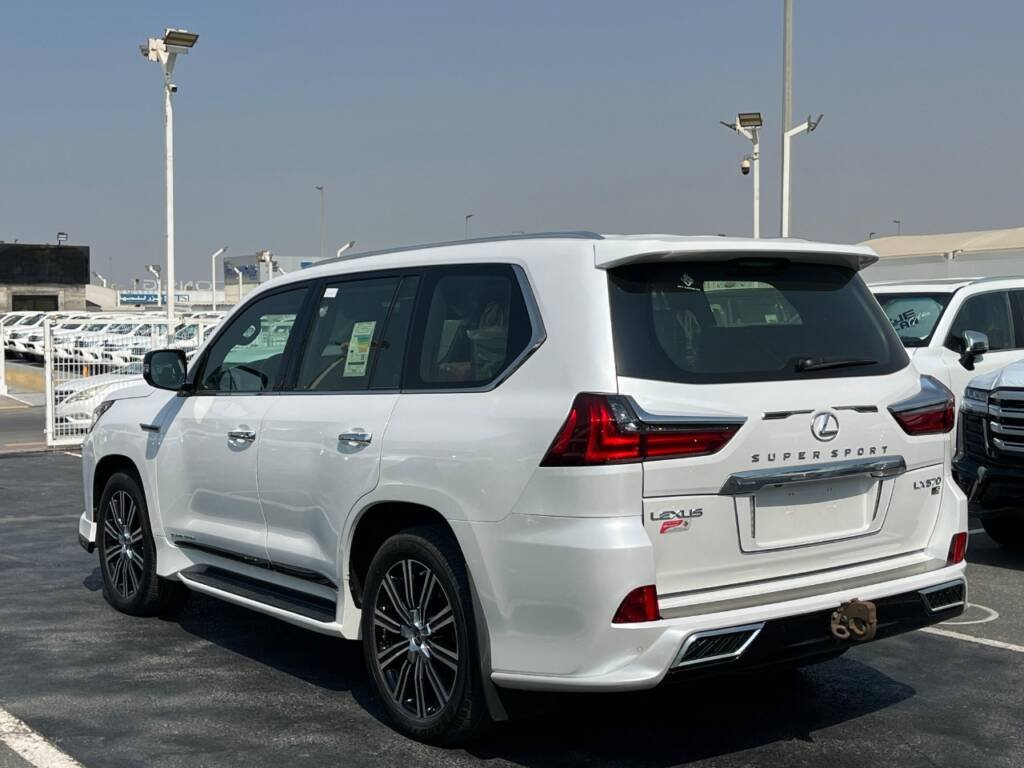 LEXUS LX 570 SIGNATURE 5.7L V8 2021