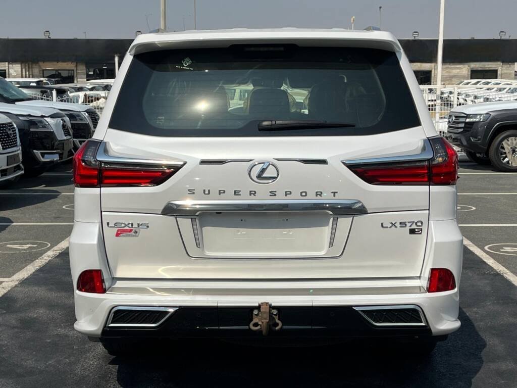 LEXUS LX 570 SIGNATURE 5.7L V8 2021
