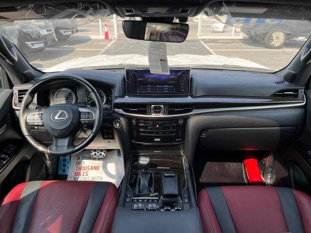 LEXUS LX 570 SIGNATURE 5.7L V8 2021