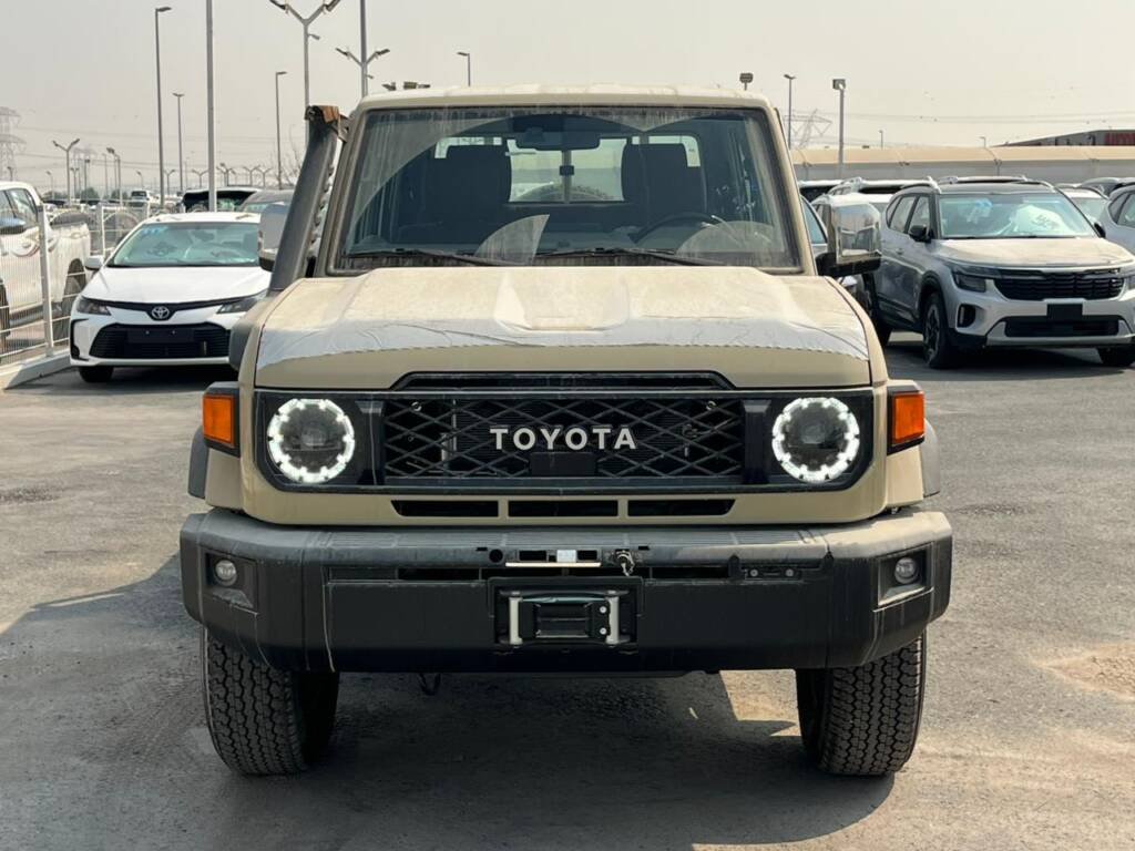 TOYOTA LC 79 D/C Pickup 40th anniversary 4.0L A/T PETROL – FULL