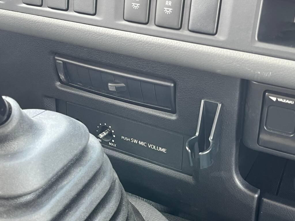 TOYOTA COSTER 2.7L PTR 23 Seats 2025