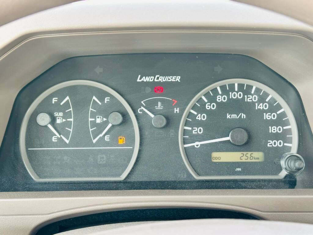 TOYOTA LC 78 HT 4.5L DSL M/T V8 3Door 2023