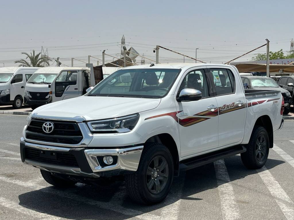 TOYOTA HILUX D/C 2.7L 4×4 GLXS-G M/T