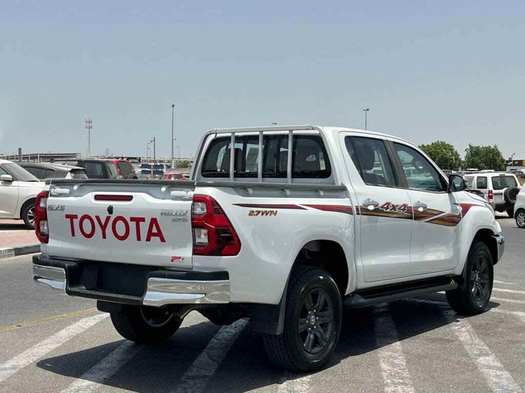 TOYOTA HILUX D/C 2.7L 4×4 GLXS-G M/T