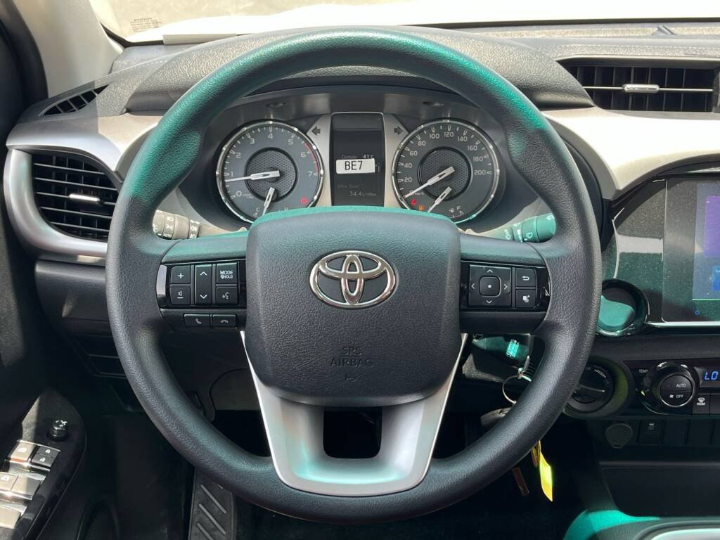 TOYOTA HILUX D/C 2.7L 4×4 GLXS-G M/T