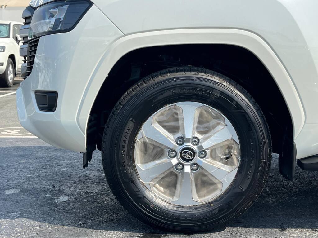 TOYOTA LC300 GXR 3.5L TT 2025 WHITE BASIC