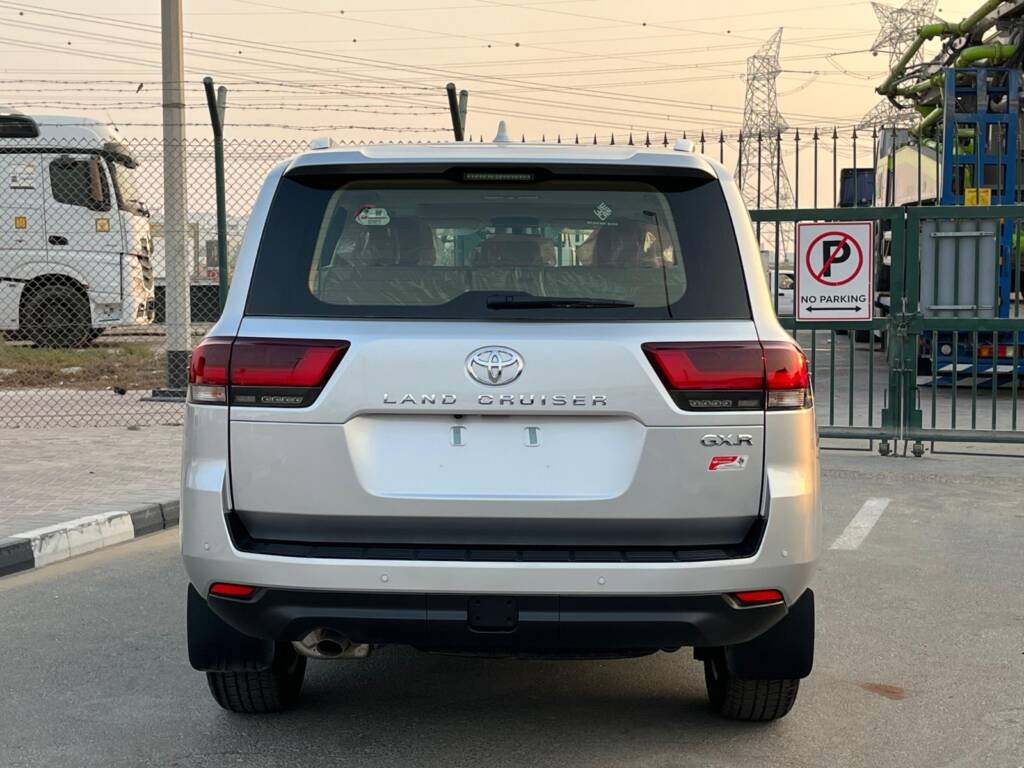 TOYOTA LC300 GXR 4.0L 2025 SILVER