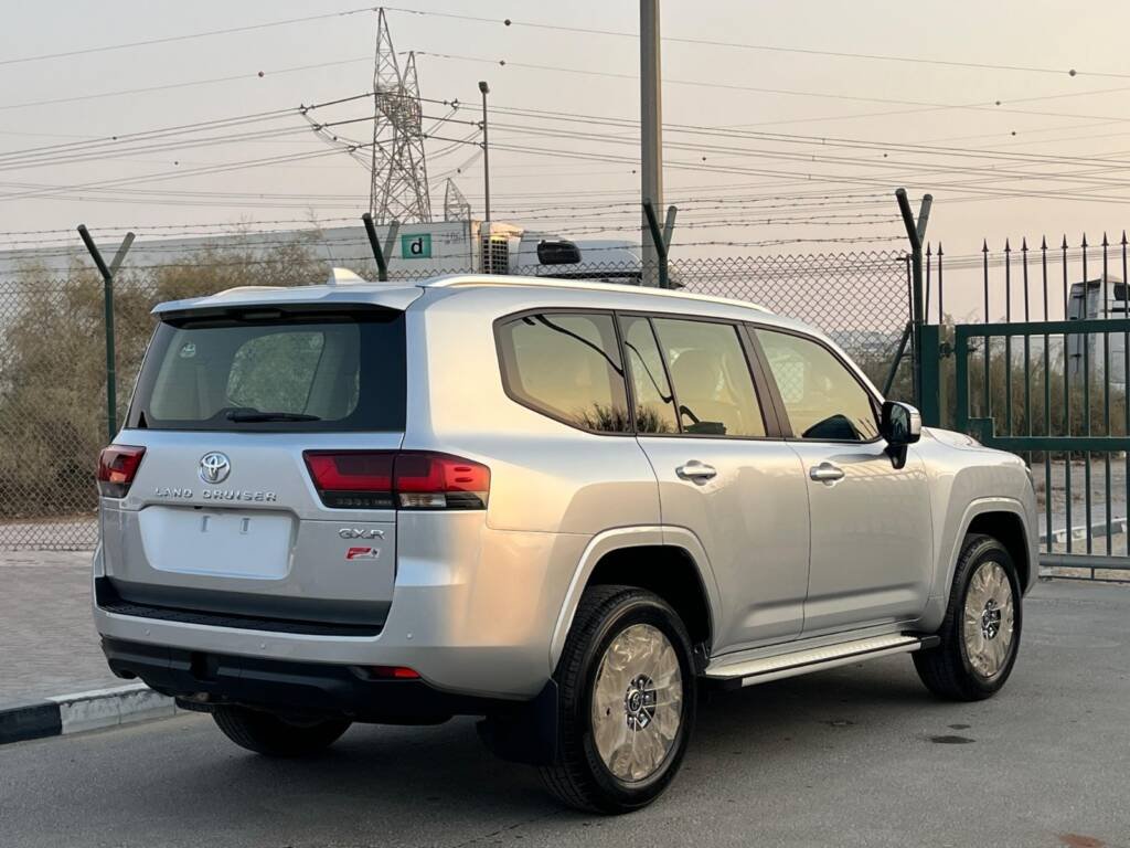TOYOTA LC300 GXR 4.0L 2025 SILVER