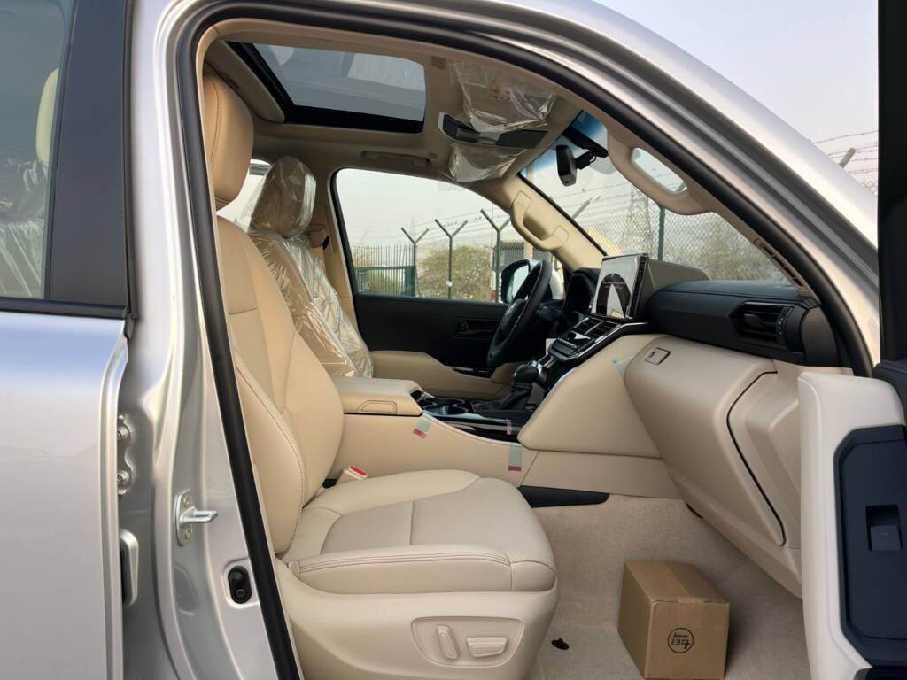 TOYOTA LC300 GXR 4.0L 2025 SILVER