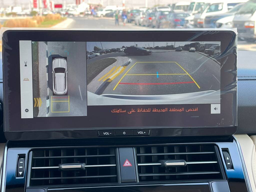 TOYOTA LC300 VX 2025 white Omani Spec