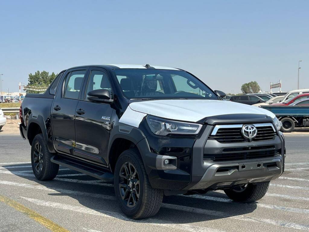 TOYOTA HILUX ADVENTURE D/C 4WD 6 A/T