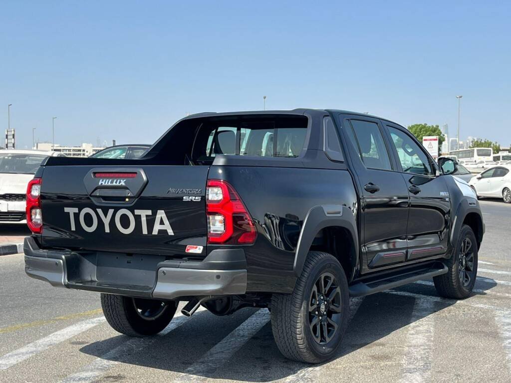 TOYOTA HILUX ADVENTURE D/C 4WD 6 A/T