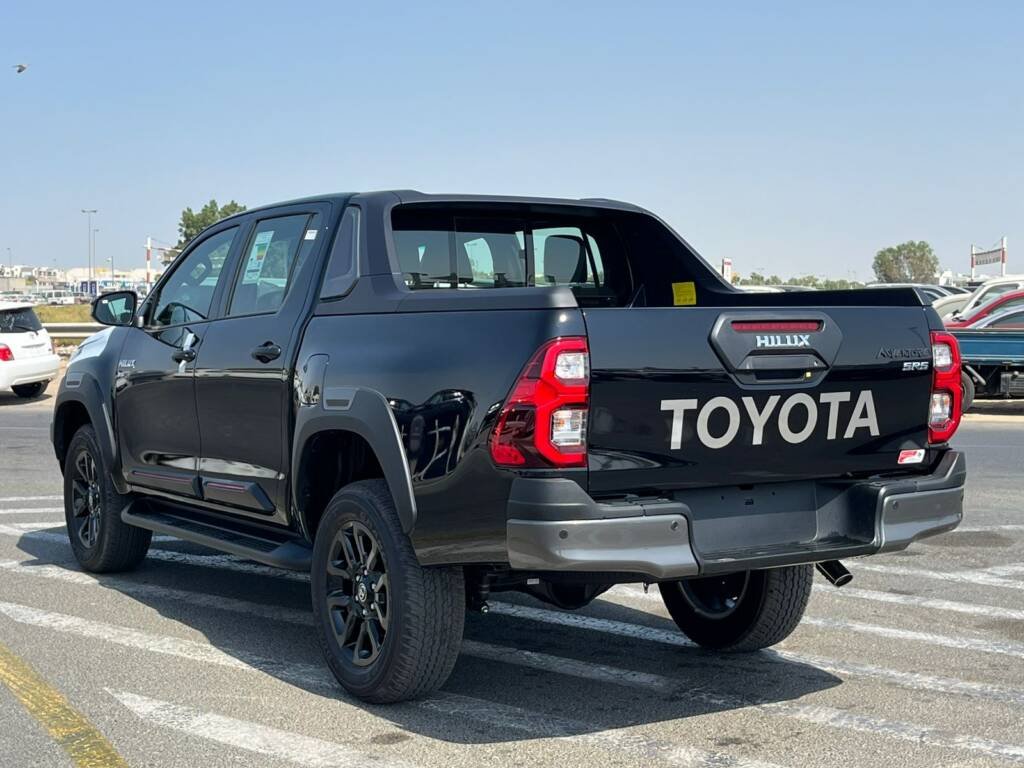 TOYOTA HILUX ADVENTURE D/C 4WD 6 A/T