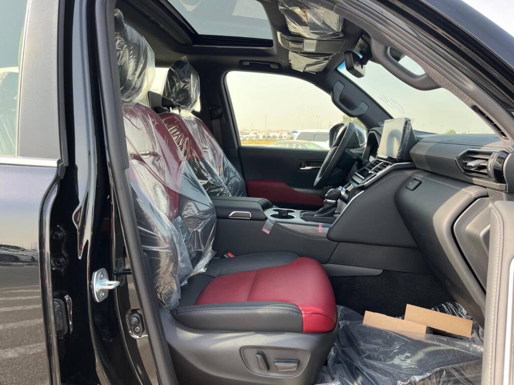 TOYOTA LC300 VXR TT 2025 BLACK with Kit